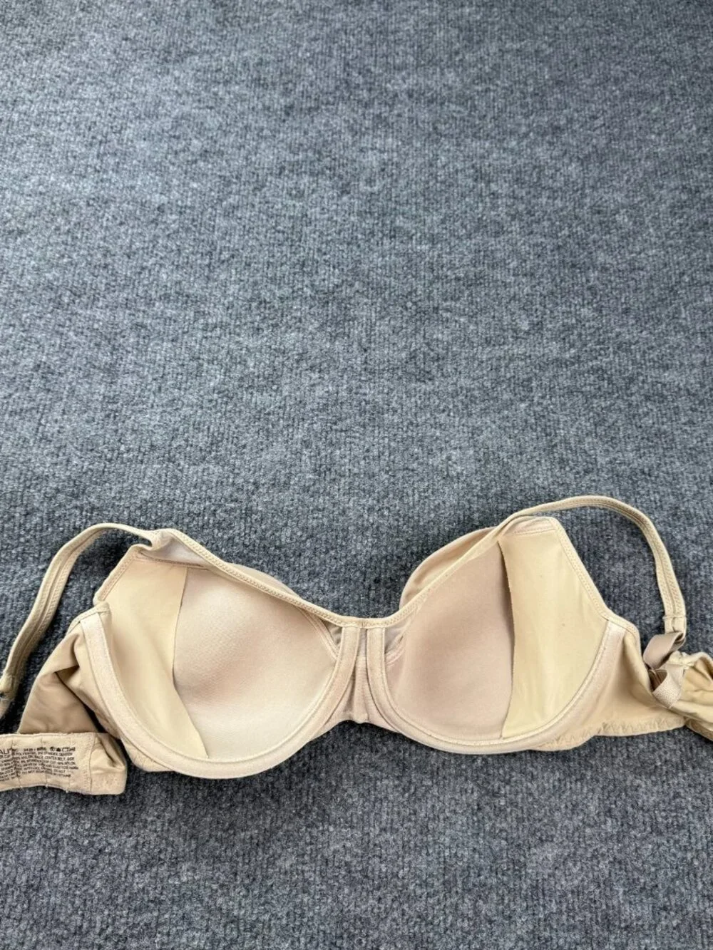 Bali One Smooth U Ultra Light Bra 34C Nude Underwire Convertible T-Shirt 3439